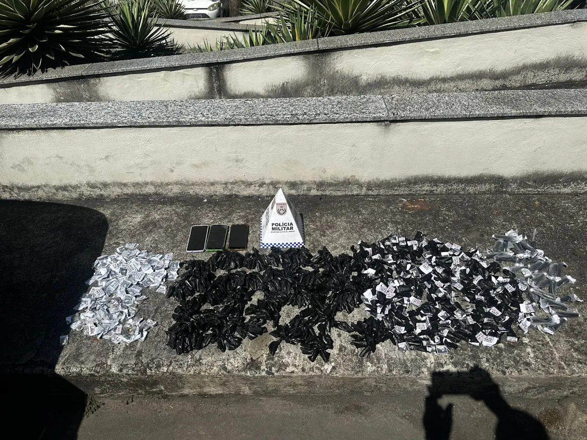 20º BPM apreendeu drogas no bairro Dom Bosco após uma informação do Disque Denúncia 
